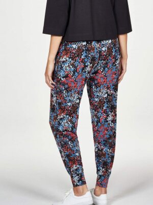 Hose Modell: Dashka Zambaco