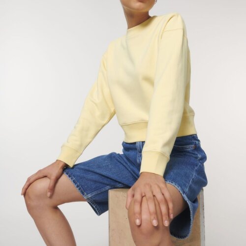 Sweater Crop