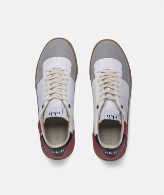 Sneaker Alder