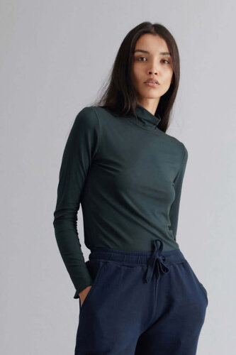 Longsleeve Modell: Skinilla