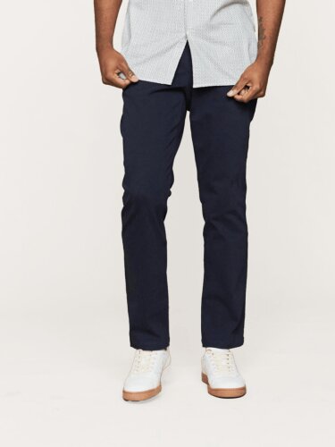 Chino Hose Modell: Micah