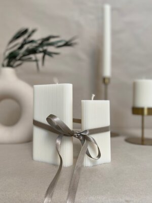 Kerze Dreieck creme wei&szlig;