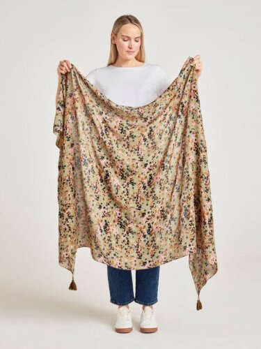 Tuch Modell: Ariyah Ecovero