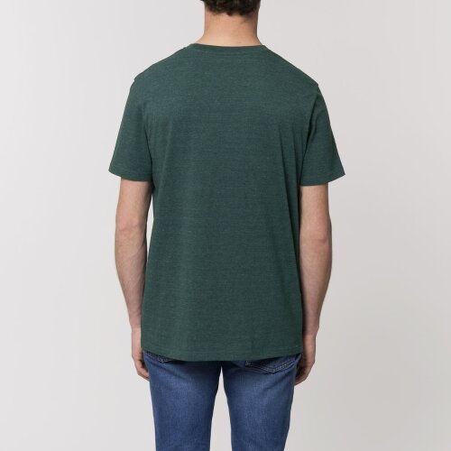 Basic-T-Shirt Modell: Creation